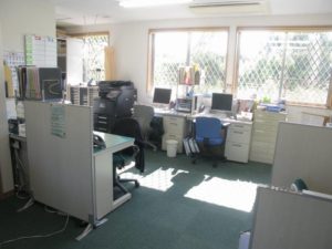 事務室1